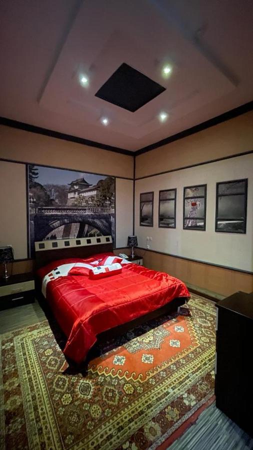 ホテル Rosa Roze Luxe House Karagandy エクステリア 写真